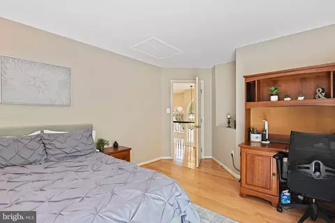 Bedroom - 12836 Piney Point Pl, Herndon, VA 20171 photo 3 of 5