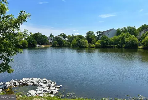 View/Area - 12836 Piney Point Pl, Herndon, VA 20171 photo 5 of 5