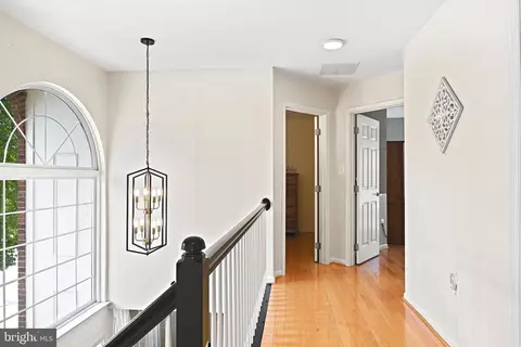 Entry Way - 12836 Piney Point Pl, Herndon, VA 20171 photo 4 of 5