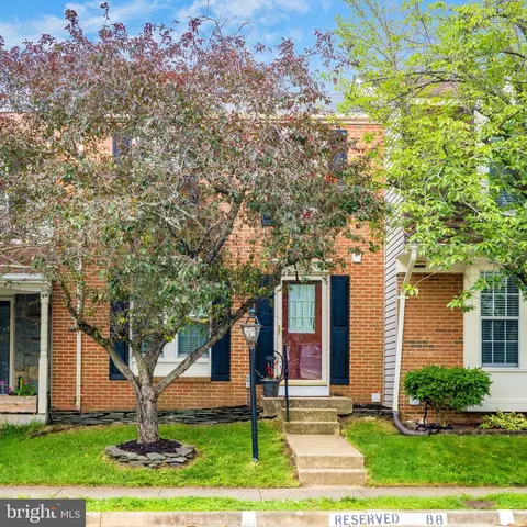 6010 Sweet Pea Ct, Alexandria, VA 22310