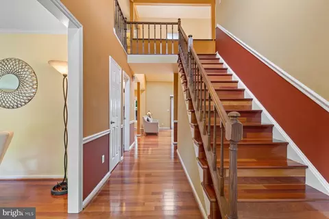 9730 Stipp St, Burke, VA 22015 photo 6
