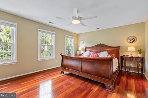 9730 Stipp St, Burke, VA 22015 photo 27