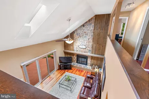 9730 Stipp St, Burke, VA 22015 photo 26