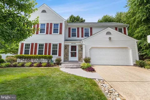 9730 Stipp St, Burke, VA 22015
