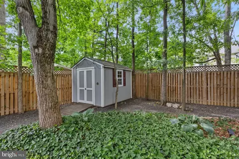 9730 Stipp St, Burke, VA 22015 photo 47