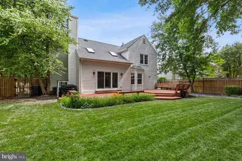 9730 Stipp St, Burke, VA 22015 photo 46