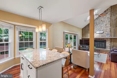 9730 Stipp St, Burke, VA 22015 photo 15