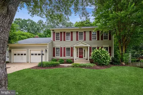 14377 N Slope St, Centreville, VA 20120
