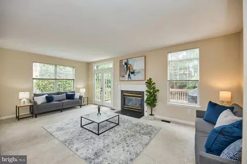 6905 Kerrywood Cir, Centreville, VA 20121