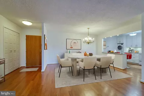 Dining - 1800 Old Meadow Rd #904, Mclean, VA 22102 photo 2 of 5