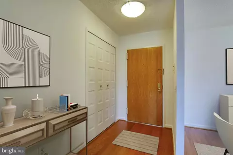 Entry Way - 1800 Old Meadow Rd #904, Mclean, VA 22102 photo 1 of 1