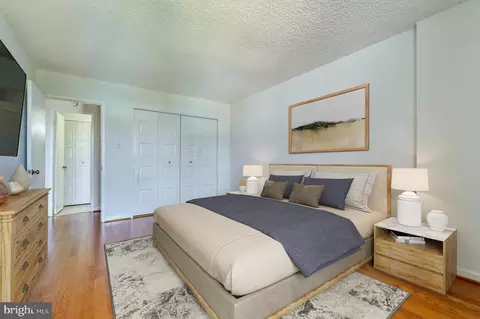Bedroom - 1800 Old Meadow Rd #904, Mclean, VA 22102 photo 7 of 8