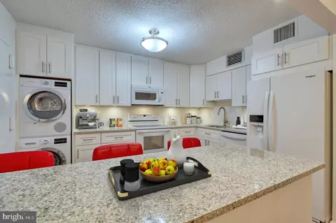 Kitchen - 1800 Old Meadow Rd #904, Mclean, VA 22102 photo 1 of 4