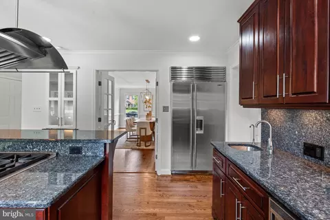 8205 Falstaff Rd, Mclean, VA 22102 photo 10