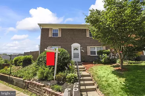 9904 Hagel Cir, Lorton, VA 22079
