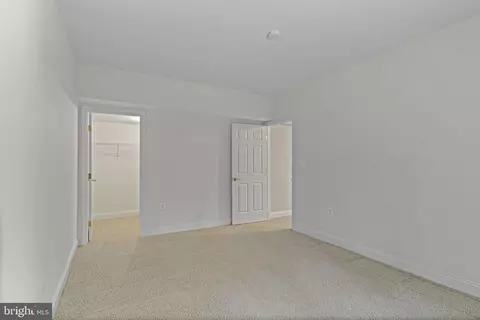 Bedroom - 8705 Bitterroot Ct, Lorton, VA 22079 photo 6 of 6