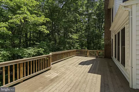 Exterior - 8705 Bitterroot Ct, Lorton, VA 22079 photo 6 of 11