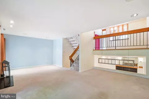 2053 Wethersfield Ct, Reston, VA 20191 photo 16
