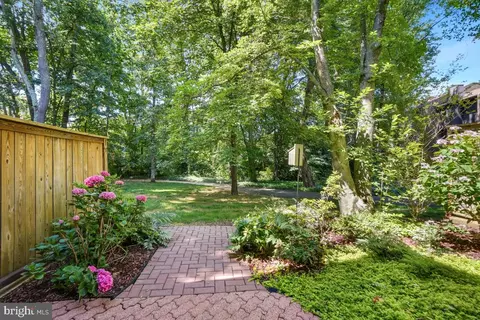 2053 Wethersfield Ct, Reston, VA 20191 photo 46