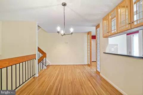 2053 Wethersfield Ct, Reston, VA 20191 photo 15