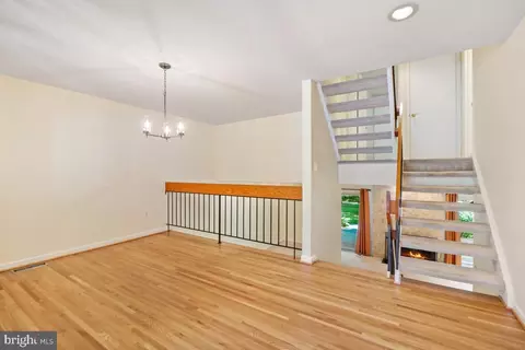 2053 Wethersfield Ct, Reston, VA 20191 photo 13