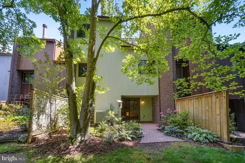 2053 Wethersfield Ct, Reston, VA 20191 photo 47