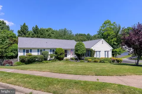 3707 John Barnes Ln, Fairfax, VA 22033