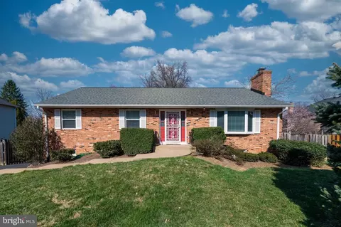 6414 Old Chesterbrook Rd, Mclean, VA 22101