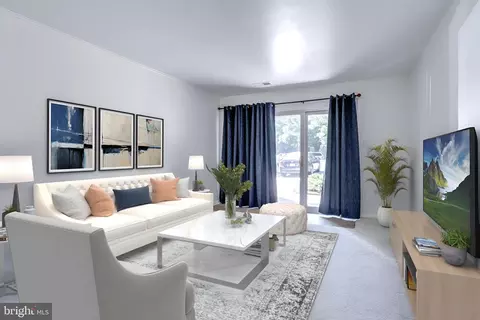 Living - 5790 Rexford Ct #5790A, Springfield, VA 22152 photo 1 of 5