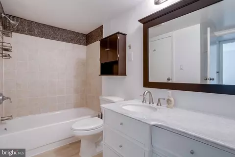 Bath - 5790 Rexford Ct #5790A, Springfield, VA 22152 photo 1 of 1