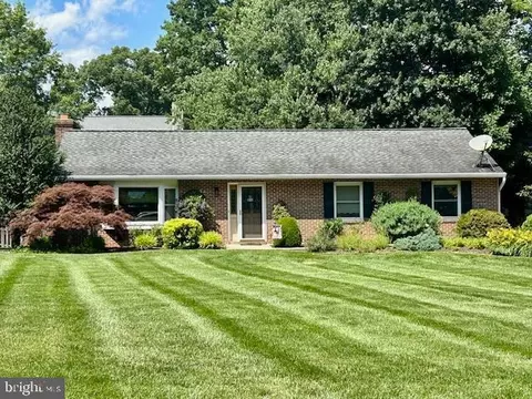 6308 Miller Dr, Alexandria, VA 22315