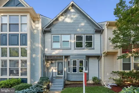 9681 Poindexter Ct, Burke, VA 22015