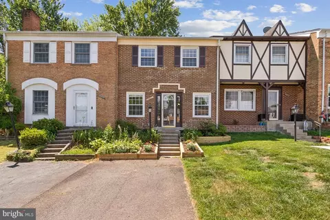 14811 Hatfield Sq, Centreville, VA 20120