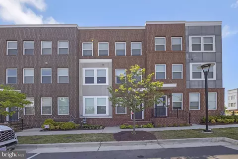 9166 Snowden Ashford Rd, Lorton, VA 22079