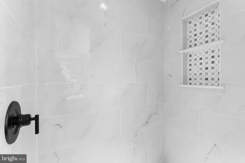 11806 Triple Crown Rd, Reston, VA 20191 photo 40