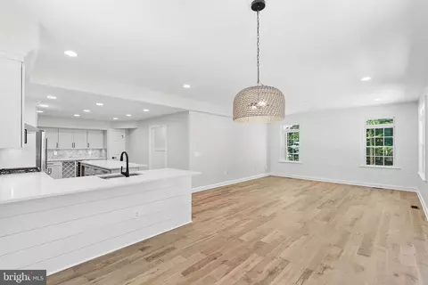 11806 Triple Crown Rd, Reston, VA 20191 photo 23