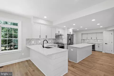 11806 Triple Crown Rd, Reston, VA 20191 photo 22
