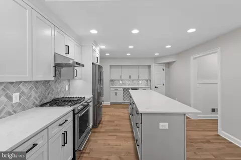 11806 Triple Crown Rd, Reston, VA 20191 photo 20