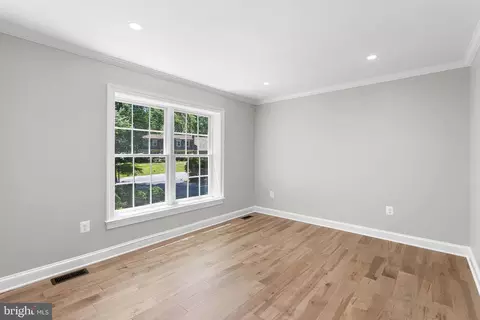 11806 Triple Crown Rd, Reston, VA 20191 photo 11