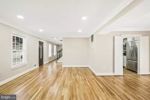 8623 Old Keene Mill Rd, Springfield, VA 22152 photo 5