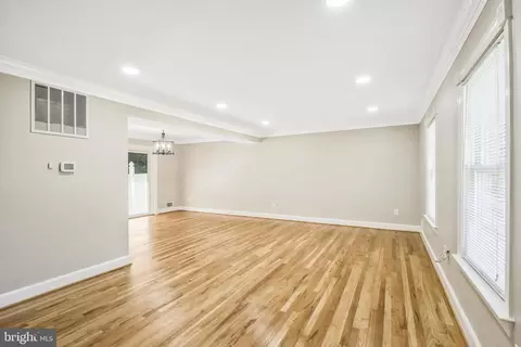 8623 Old Keene Mill Rd, Springfield, VA 22152 photo 3