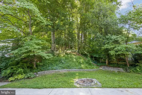 8623 Old Keene Mill Rd, Springfield, VA 22152 photo 11