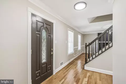 8623 Old Keene Mill Rd, Springfield, VA 22152 photo 2
