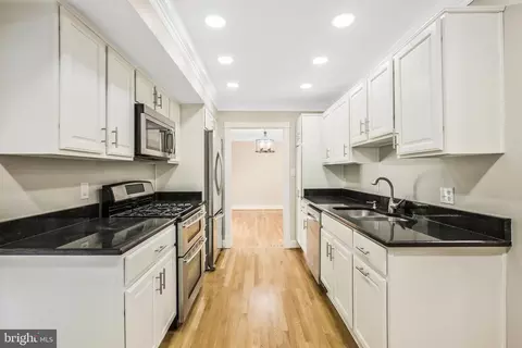 8623 Old Keene Mill Rd, Springfield, VA 22152 photo 17