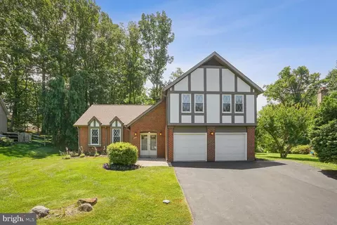 10609 Battalion Landing Ct, Burke, VA 22015