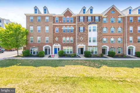 13754 Earhart Cir #10P, Herndon, VA 20171