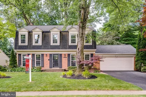 9870 Natick Rd, Burke, VA 22015 photo 2