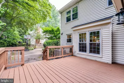 9870 Natick Rd, Burke, VA 22015 photo 45