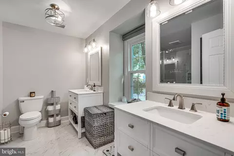 9870 Natick Rd, Burke, VA 22015 photo 27