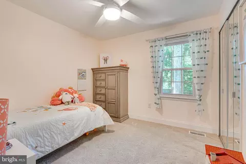9870 Natick Rd, Burke, VA 22015 photo 34